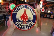 RARE 1940s VICTORY FERTILIZER  PAINTED METAL 2-SIDED FLANGE SIGN FARM FEED CORN picture
