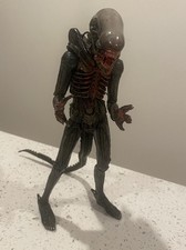 NECA Aliens 40th Anniversary Bloody Xenomorph Action Figure Complete  picture