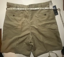 Haggar Men’s Beige Chino Shorts 38W picture