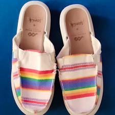 Sanuk Women’s Multicolor Striped Canvas Slip-On Flats Open Toe US 6 picture