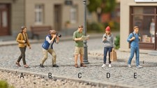 Female Photographer Candid Street Snap Miniature Figures 1:87 1:64 Diorama picture
