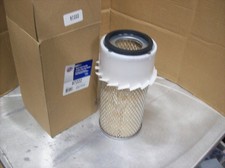 CarQuest Genuine NOS Air Filter 87222 picture
