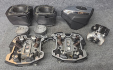 OEM HARLEY-DAVIDSON 24-25 MILWAKEE 8 HEADS, CYLINDERS, PISTONS & THROTTLE BODY picture