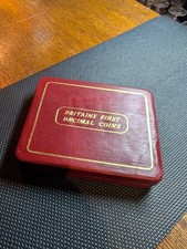 Vintage Britain’s First Decimal Coins Set 1968-1971 Red Hard Presentation Case  picture