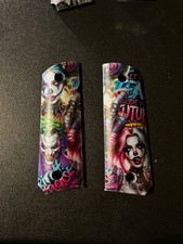custom 1911 grips joker and Harley Quinn themed picture