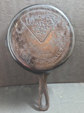 Vintage #3 Wagner Ware Cast Iron Skillet 1053A Pie Logo picture