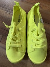 Torrid Riley Sneakers Neon Green Yellow Knit Women’s Size 7.5 WW Brand New picture