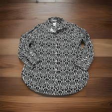Chico's Women's No Iron Stretch Button Tribal Ikat Shirt Black White Size 0.5 picture