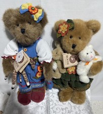 MINT NWT Vintage Boyds Bears Kelsey & Chloe Goodfriend Set Curio Cabinet Kept picture