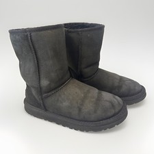 UGG Women’s Classic 8” Short Black Sheepskin Boots Size 7 5825 picture