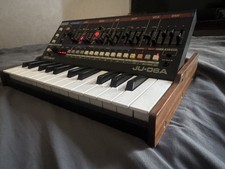 Roland JU-06A Boutique Digital Synthesizer Sound Module With K-25M Keyboard picture