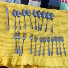Towle Supreme Japan 18/8 Stainless Flatware 22 Pcs Replacements Pattern Unknown picture