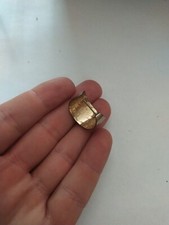 Vintage mid 20th century golden coloured earring. One peice only. picture