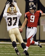 STEVE GLEASON 8X10 PHOTO NEW ORLEANS SAINTS NFL FOOTBALL PICTURE BLOCKED PUNT picture