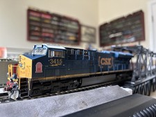 ScaleTrains HO Rivet Counter CSX ET44AH #3415 Angled Exhaust LokSound Weathered picture