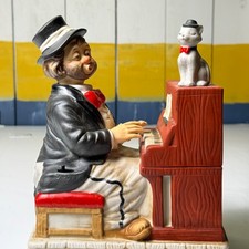 WACO Melody in Motion Seiji Nakane Pianist Cat Porcelain Figurine Working picture