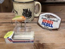 Vintage Rebel Humpback “Humpy” Parrot NIB Nice :) Bass Fishing Lure picture