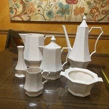 VTG Nikko Classic Collection  Tall White Porcelain Coffee Pot , tea pot Pitcher  picture