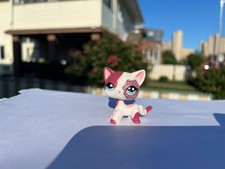 Littlest Pet Shop LPS Shorthair Cat White Pink Magenta Glitter Eyes Kitty picture