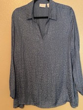 Chico’s Blue Animal Print Long Sleeve Top Size 2 Or L picture