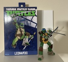 NECA Teenage Mutant Ninja Turtles (2012 Cartoon) Ultimate Leonardo Action Figure picture