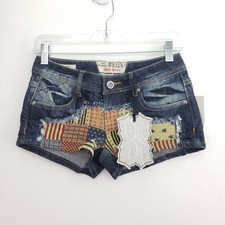 HOT KISS Blue Denim Embroidered Cici Shorts Women's Size 1 NWT picture