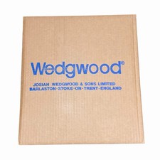 VTG Wedgwood Lavender on Cream Edme Shell Edge 5 Pc Place Setting NIB World Book picture