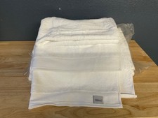 2 pcs Hilton Hotel Sobel Westex luxury Bath Towels 100% Cotton White 30” x 60”. picture