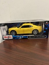 Maisto Special Edition 2010 Chevrolet Camaro SS RS 1/18 Scale Yellow NIB picture