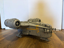 LEGO Star Wars UCS Razor Crest complete Set & manuals 6187pcs, great condition picture