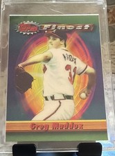 1994 Topps Finest - Greg Maddux #209 Refractor picture