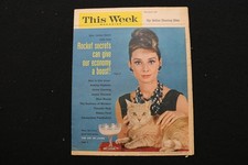 1961 FEBRUARY 5 THIS WEEK MAGAZINE - AUDREY HEPBURN COVER - E 25582 picture