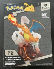 Pokemon Charizard Select 1:10 Scale LIGHT FX  Deluxe Figures Jazwares picture