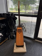 HOOVER 1967 Model 1120 Dial-A-Matic Vacuum Cleaner - Working picture
