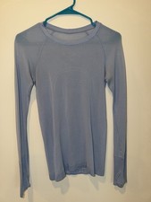 Lululemon Women's Blue Long Sleeve Size 4 picture
