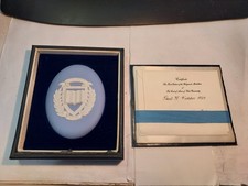 1929 Antique Wedgwood Medallion Coat of Arms YALE UNIVERSITY #62 W/Certificate picture