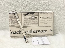 Coach Large Corner Zip Wristlet With Newspaper Print CDE80 Silver/Chalk Multi picture