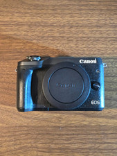 **USED** Canon EOS M6 Mirrorless Camera w/ EF-M 15-45mm Lens, Strap and Battery picture
