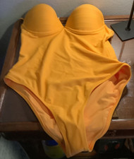 NWT Cupshe One Piece Swimsuit Women's Medium Yellow Orange Padded Beach Bathing picture