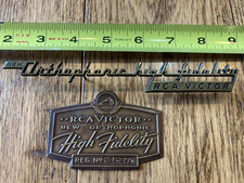 Vintage 1950s RCA Victor New Orthophonic High Fidelity Badges Emblems fr. 7-HF-5 picture