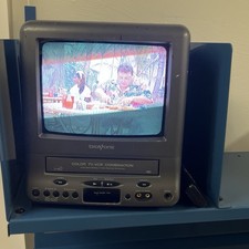 Broksonic CTSGT-2799C CRT TV VCR Combo 9” Retro Gaming VHS With Remote 2001 picture