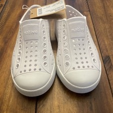 NATIVE JEFFERSON SHOES KID LIGHTWEIGHT SLIP ON WATER FRIENDLY WHITE C8 picture