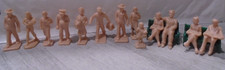 13 PLASTICVILLE O SCALE UNPAINTED FIGURES  AND 2 BENCHES LOT H picture