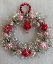 Lovely Vintage 4” Tinsel Christmas Wreath Ornament ~ Mercury Glass Beads (425) picture