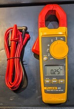 Fluke 325 True RMS AC/DC Clamp Meter Volts Ohms Frequency with new Fluke Leads picture