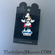 Walt Disney World Vinyage Minnie Mouse Nurses Day 2002 LE 2500 Pin & Card picture