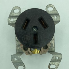 Vintage H&H Arrow-Hart 7987 50A 250V 3-Wire Range Outlet w/ Original Box picture