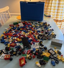 VTG Legos And Mini Figure lot 70s 80s Spaceman Astronaut Windows Wheels w/ Case picture