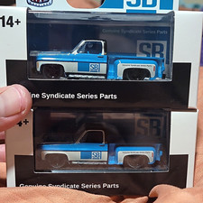 M2 Machines 2 OF 750 CHASES Chevrolet Cheyenne 10 Stepside Squarebody Blue/White picture