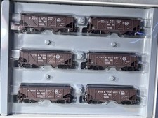Beautiful Athearn Pennsylvania RR 34’ 2-Bay Composite Hopper Cars/Loads 6-Pak HO picture